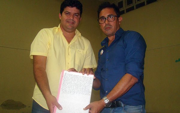 Sindicato APEOC consegue acordo e garante 60% do Fundef para professores de Aratuba