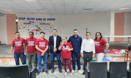 SÃO GONÇALO DO AMARANTE: APEOC PROMOVE ASSEMBLEIA E APROVA ATUAÇÃO DO SINDICATO NAS AÇÕES DE FUNDEF, FUNDEB E PREV-FUNDEB O momento reuniu a direção estadual e municipal para discutir ações judiciais, avanços e perspectivas para os docentes.