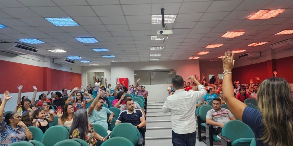 PRECATÓRIO DO FUNDEF DE ACARAÚ: APÓS LUTA HISTÓRICA, SINDICATO APEOC GARANTE PAGAMENTO DA 1ª PARCELA PARA AGOSTO DE 2025