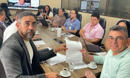 PRECATÓRIOS DO FUNDEF DA REDE ESTADUAL: COMISSÃO TÉCNICA SE REÚNE E SINDICATO APEOC COBRA AGILIDADE E TRANSPARÊNCIA NO PAGAMENTO DA 4ª PARCELA