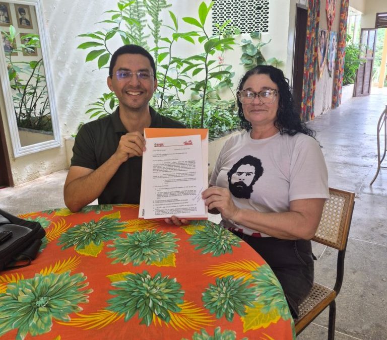 PEREIRO: APEOC PROTOCOLA PROPOSTAS DE VALORIZAÇÃO DA CARREIRA DOCENTE DURANTE REUNIÃO DO CONSELHO MUNICIPAL DO FUNDEB